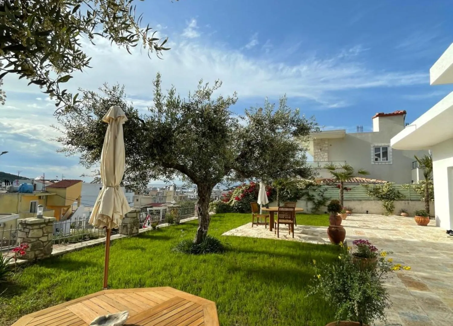 Sea View Summer Apartments Ksamil Guest house