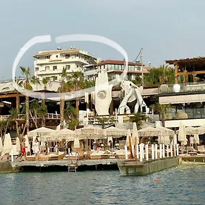 Daire Dine, Ksamil