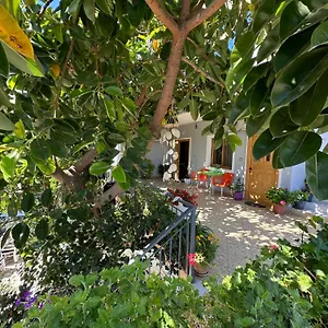 Guest house Albi's, Ksamil