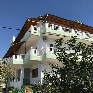 Guest house Roku, Ksamil